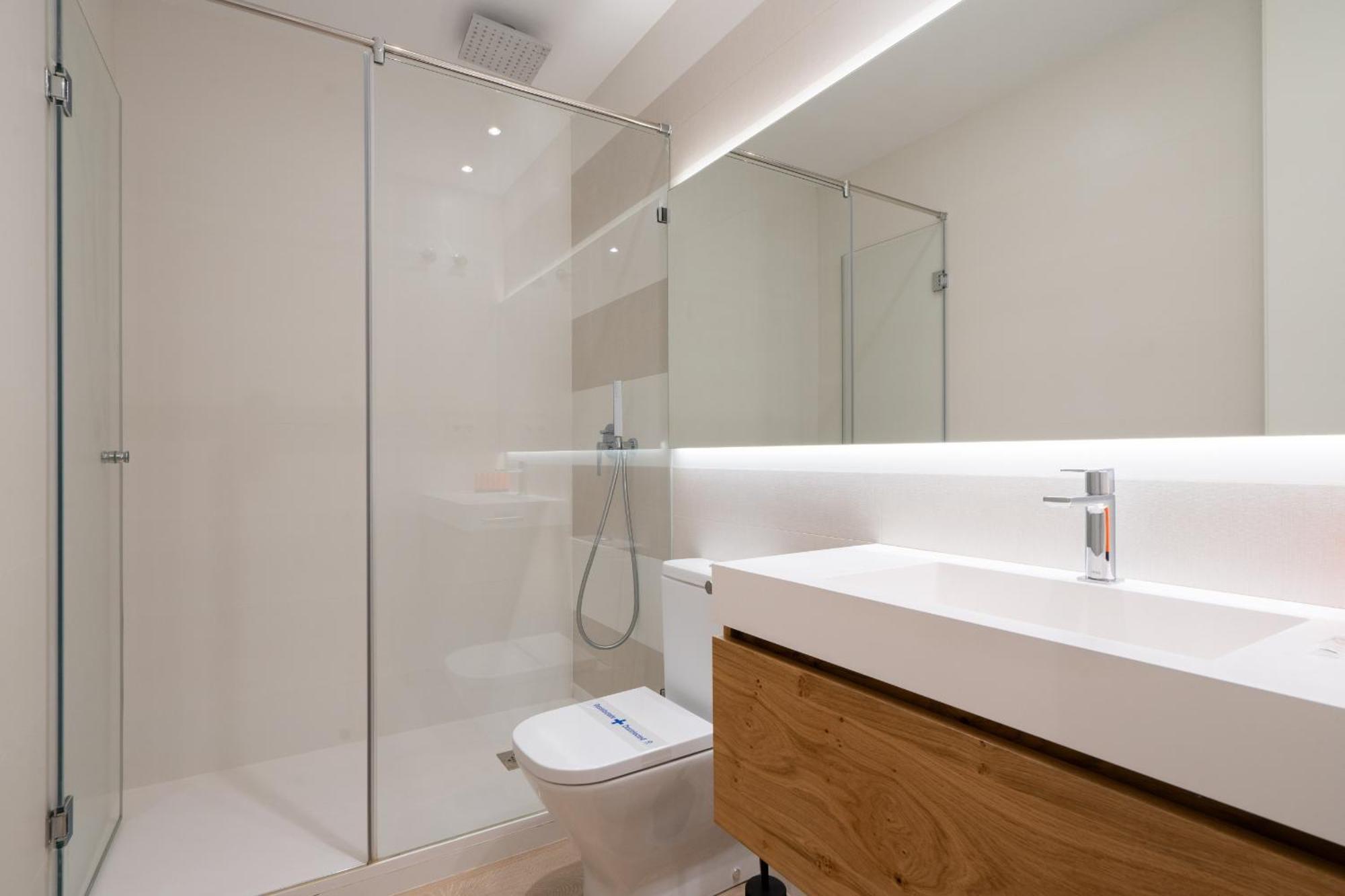 Apartamento Reformado De Lujo En Gran Via Apartment Madrid Bagian luar foto